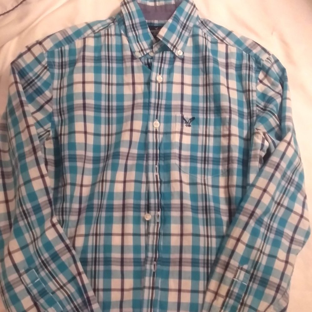 American Eagle Classic Fit Plaid Button Down Shirt